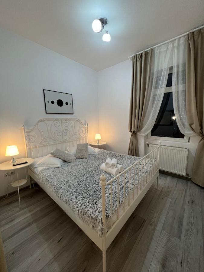 Apart City Center Μπρασόβ Εξωτερικό φωτογραφία